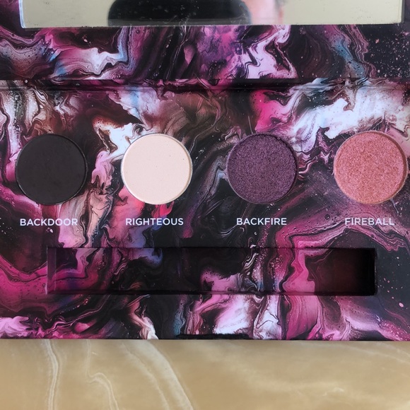 Urban Decay Naked Palette Bundle - Picture 8 of 10